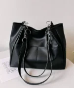 Minimalist Shoulder Tote Bag with Chain Strap – Large Capacity - Image 7
