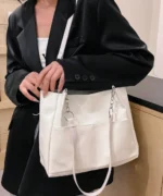 Minimalist Shoulder Tote Bag with Chain Strap – Large Capacity - Image 3