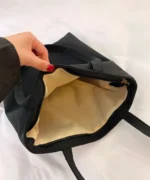 Minimalist Black Tote Bag – Lightweight Casual Shopper - Image 4