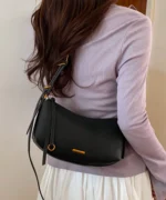 Vintage PU Leather Crescent Baguette Shoulder Bag - Image 6